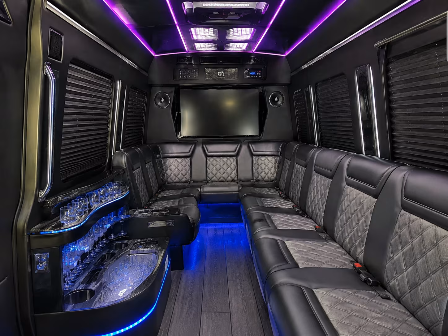 airport arrival shuttles from tri cities airport to your kennewick wedding hotels