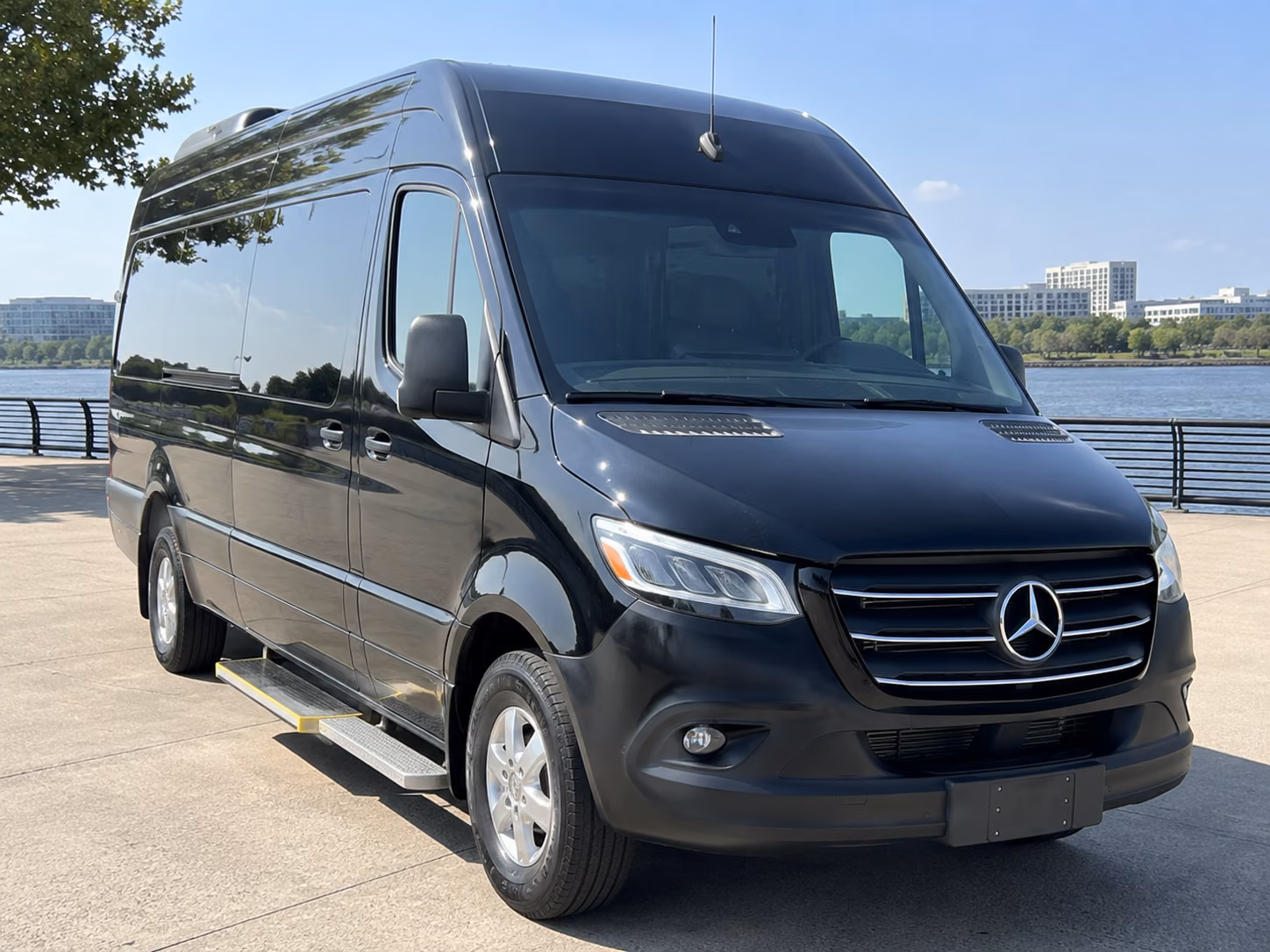 kennewick airport transportation onboard seating